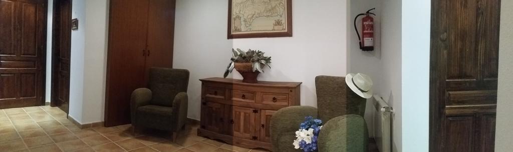 Hostal Rural La Casa Verde Cheles Luaran gambar