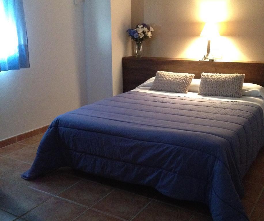 Hostal Rural La Casa Verde Cheles Luaran gambar